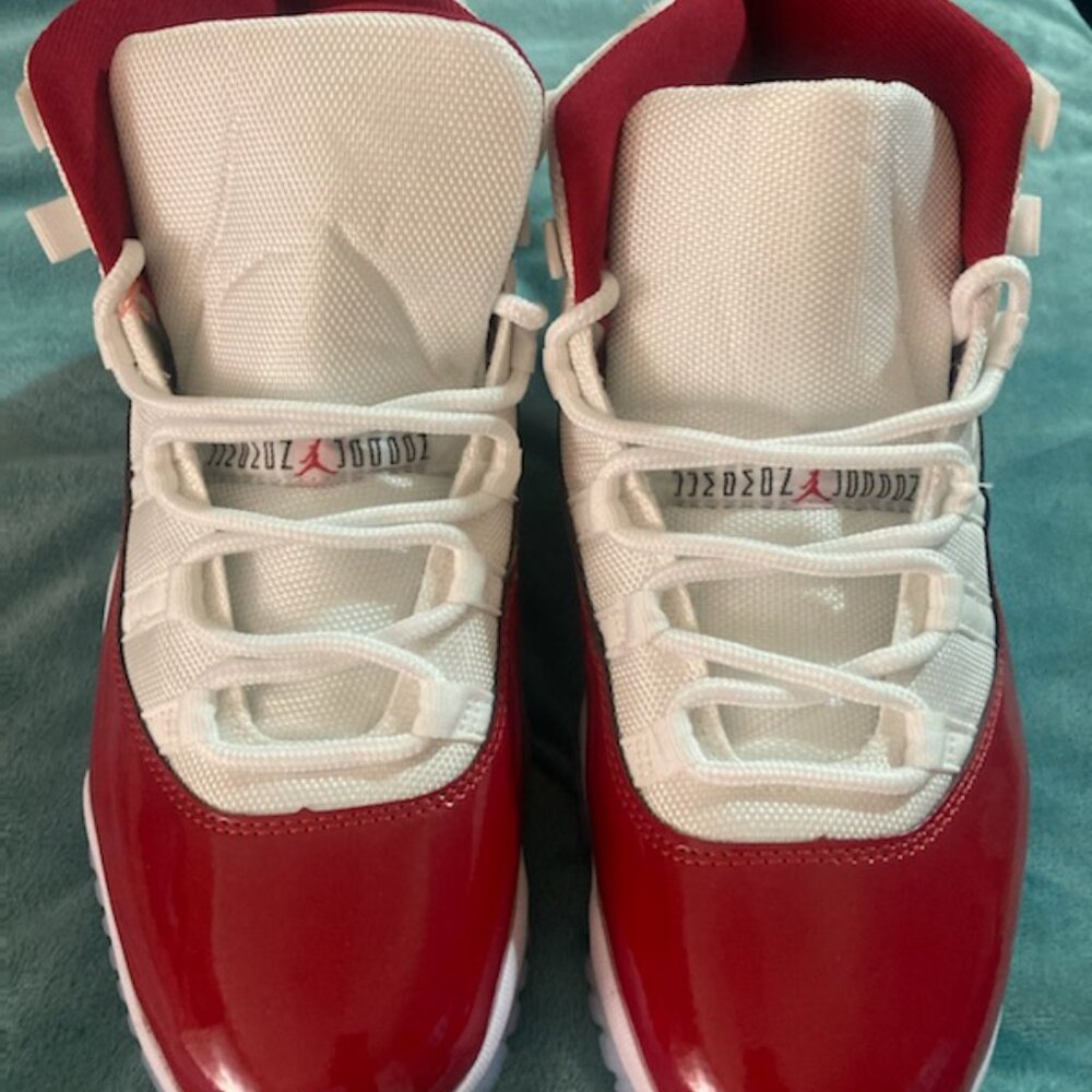 Size 10- Men Jordan 11 Retro High Cherry